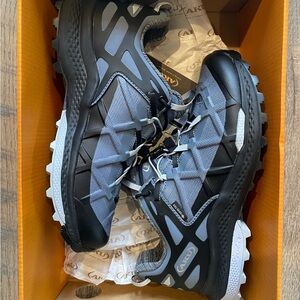 AKU New Women’s Hiking Shoes. Lightweight, Waterproof NWT Grey/Blue and Black